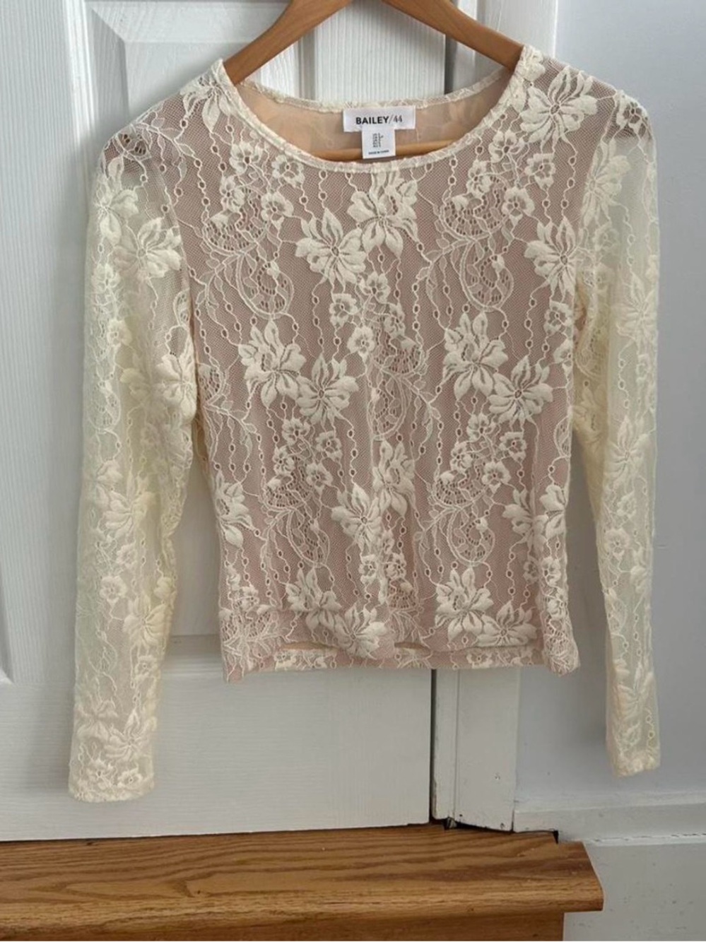 Cream Lace Long-Sleeve Top
